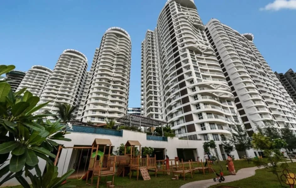 Tritvam-Exterior